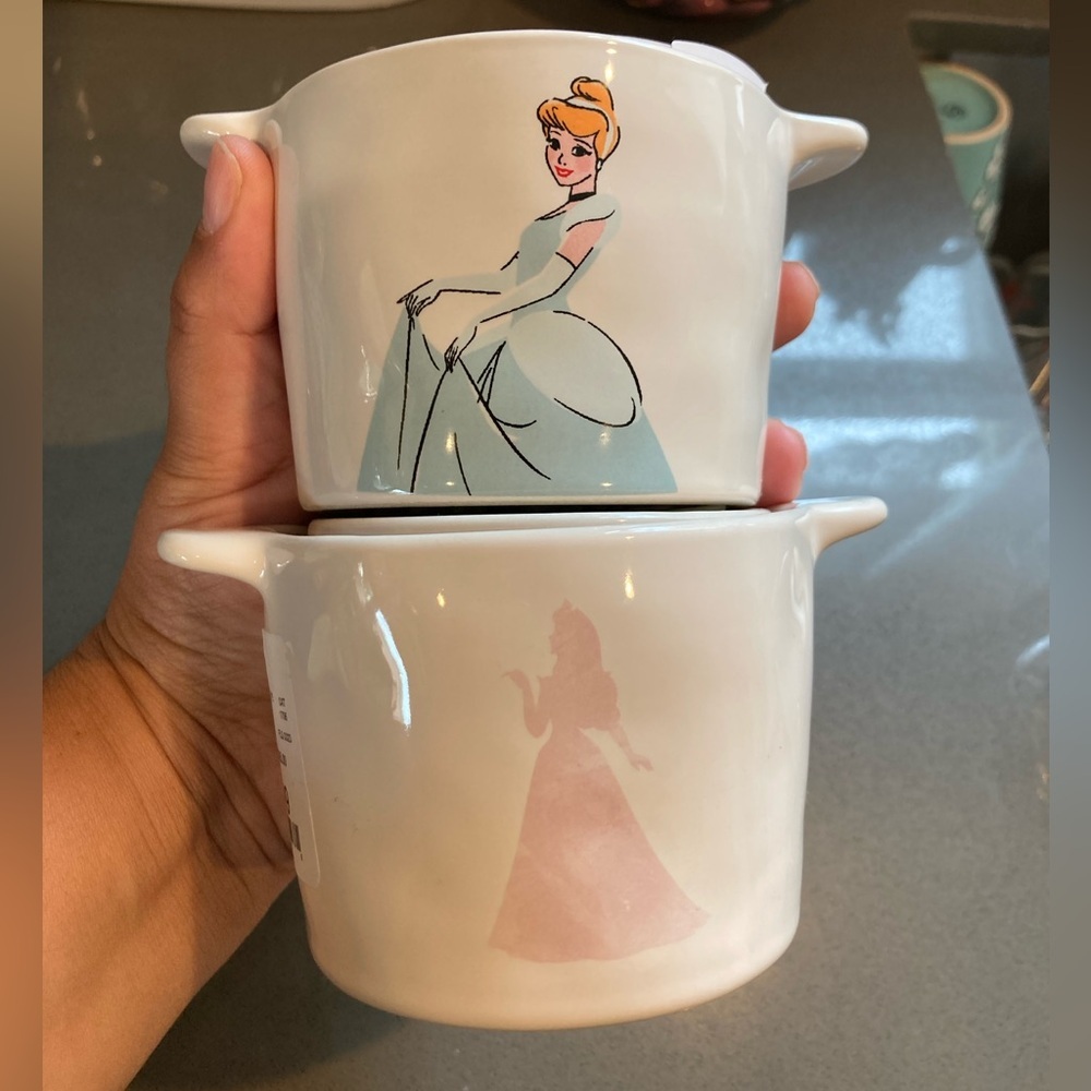 Rae Dunn measuring cups